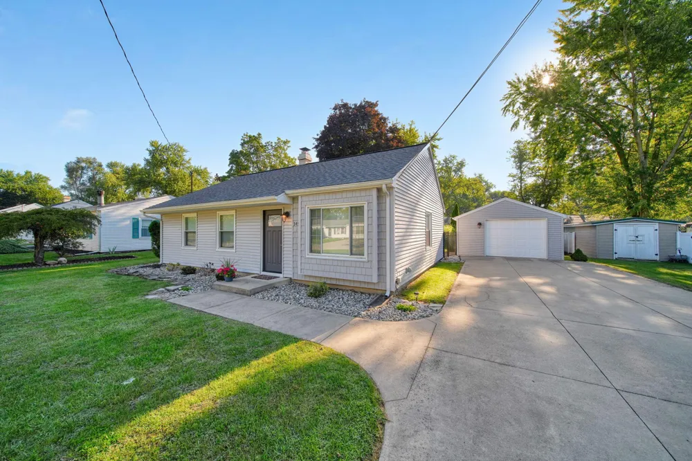 3451 Cambridge Avenue Jackson, MI 49203
