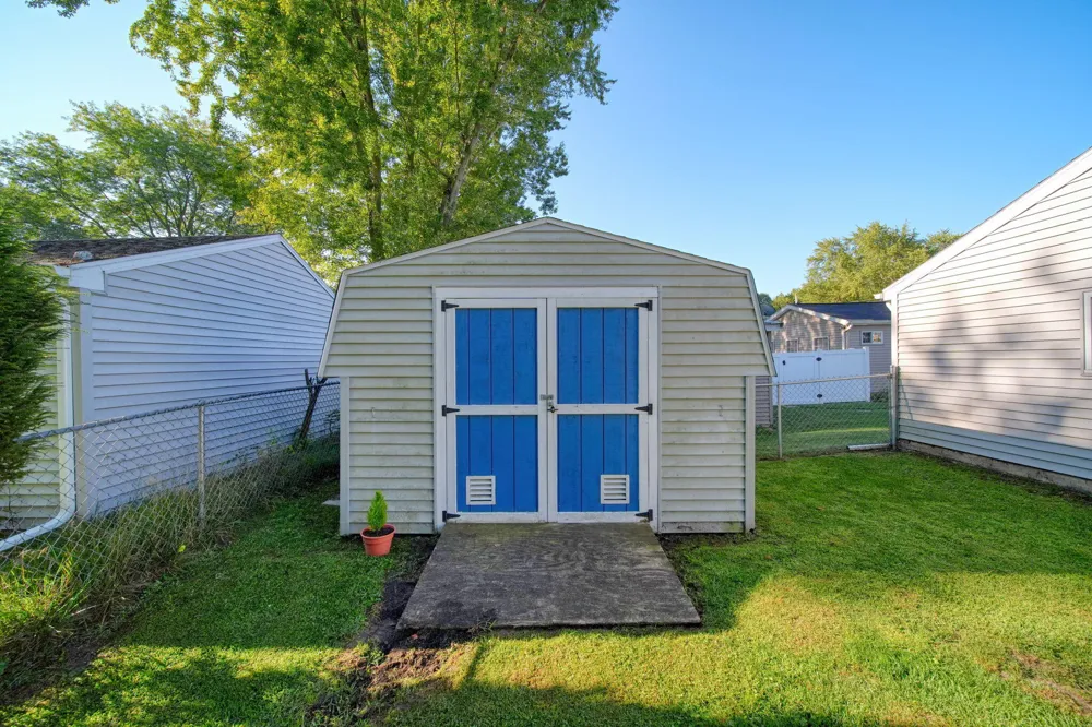 3451 Cambridge Avenue Jackson, MI 49203