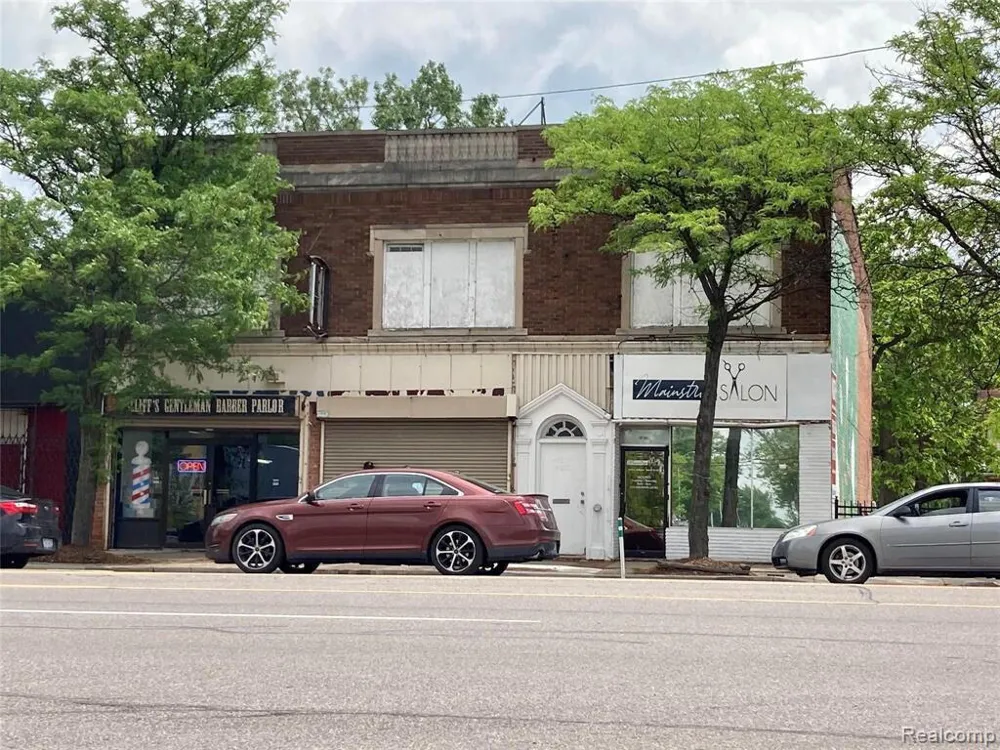 14318 E Jefferson Avenue Detroit, MI 48215