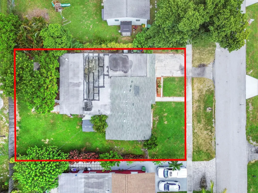 149 Cayman Drive Palm Springs, FL 33461