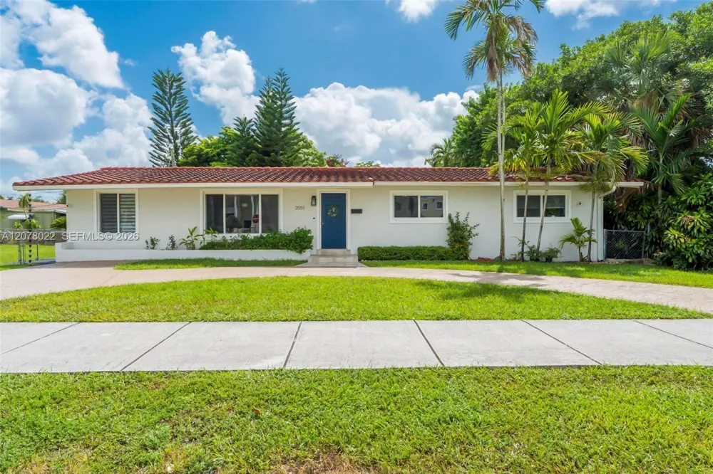 3551 SW 97th Ave Miami, FL 33165
