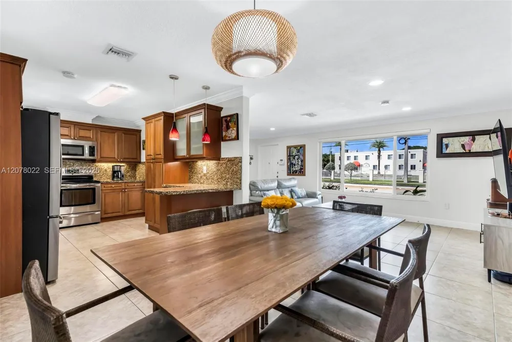 3551 SW 97th Ave Miami, FL 33165