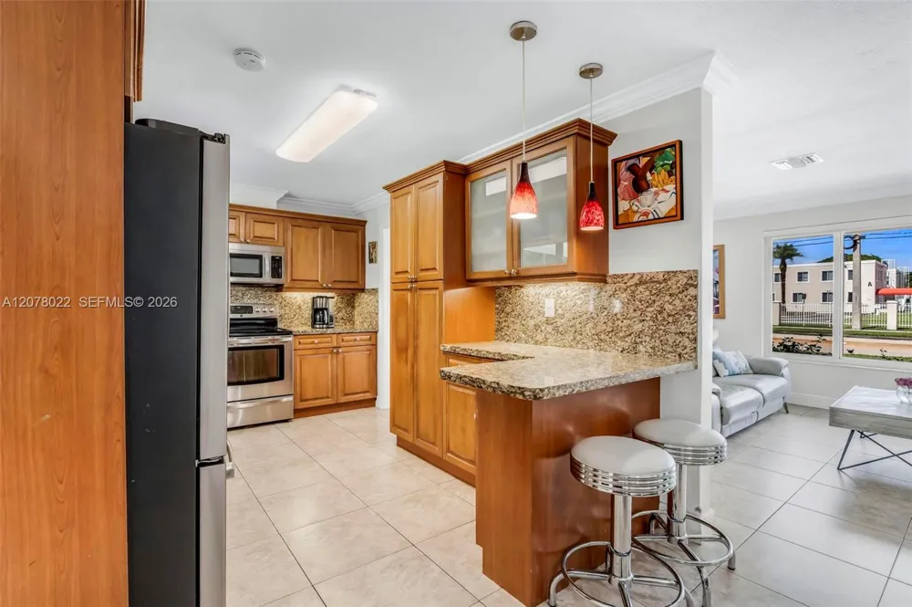 3551 SW 97th Ave Miami, FL 33165