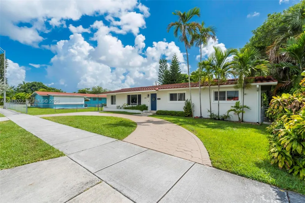 3551 SW 97th Ave Miami, FL 33165