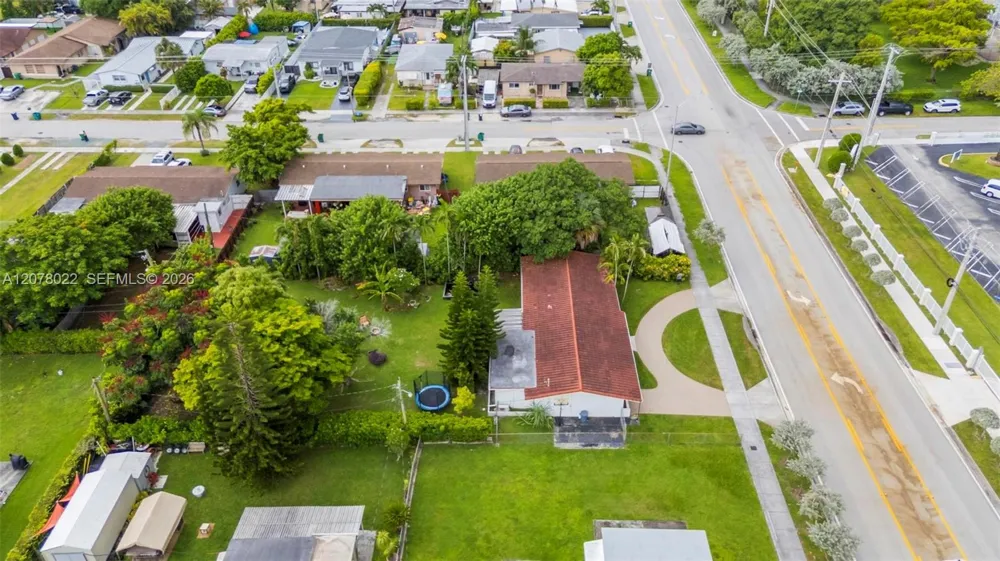3551 SW 97th Ave Miami, FL 33165