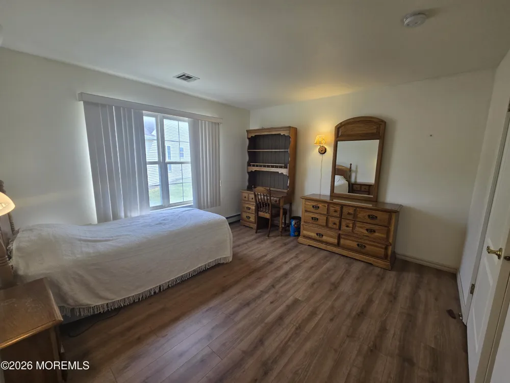 4 Cordoba Court Toms River, NJ 08757