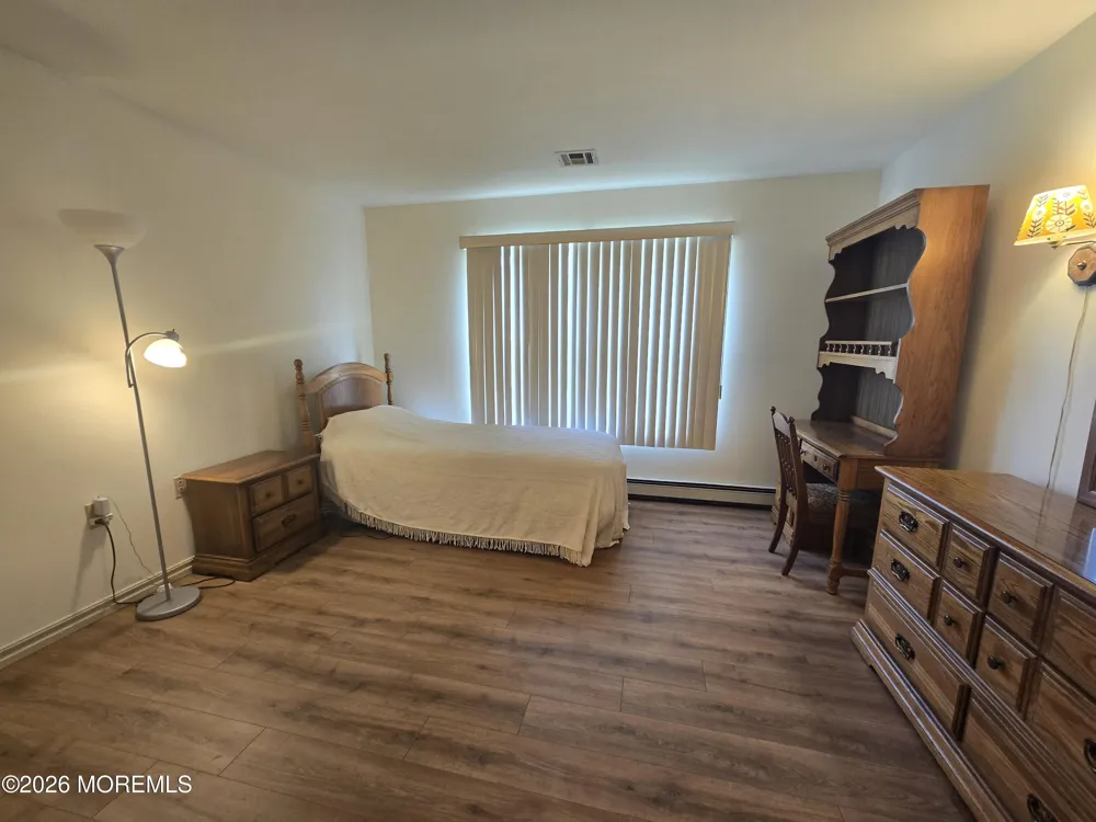 4 Cordoba Court Toms River, NJ 08757