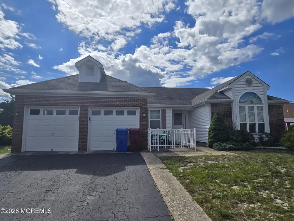 4 Cordoba Court Toms River, NJ 08757