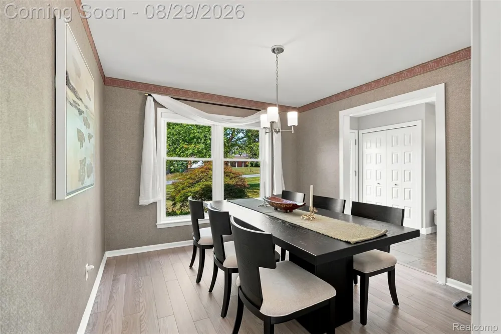 4243 Iverness Lane West Bloomfield Charter Township, MI 48323