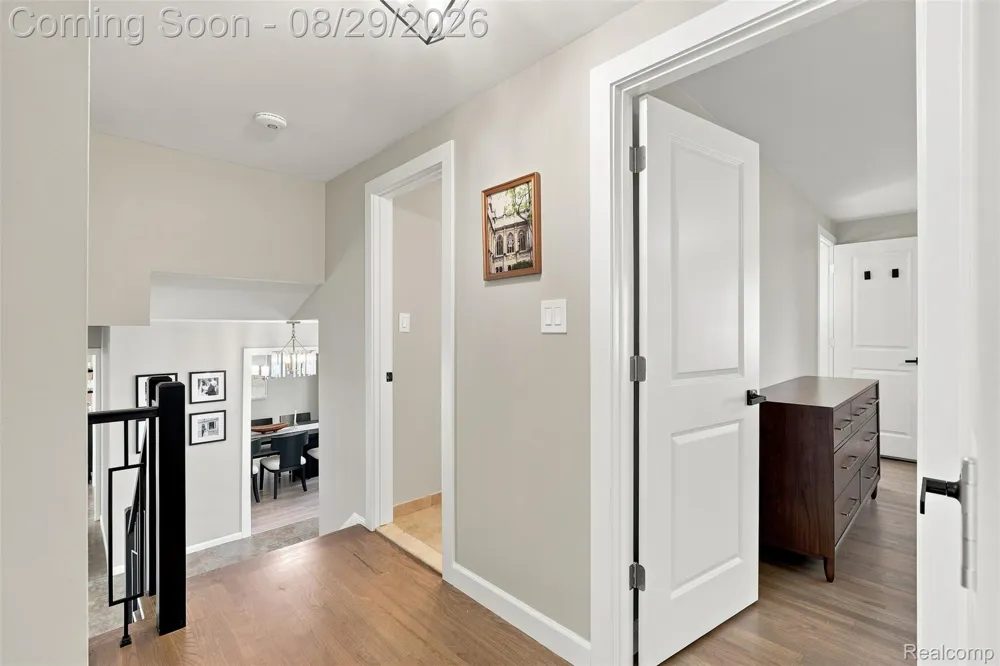 4243 Iverness Lane West Bloomfield Charter Township, MI 48323