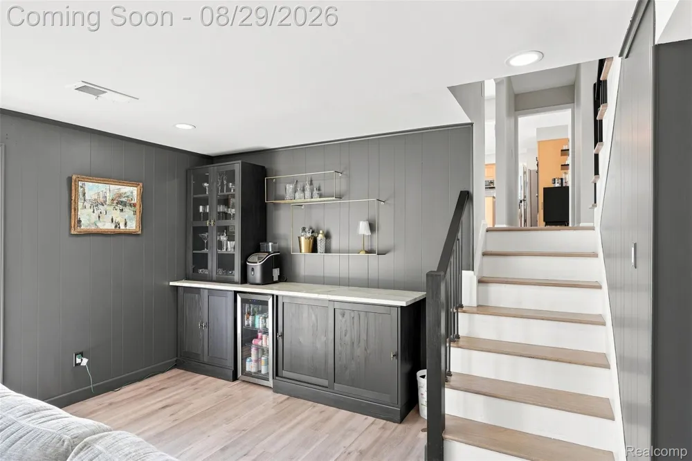 4243 Iverness Lane West Bloomfield Charter Township, MI 48323
