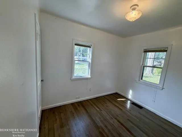 22485 Le Fever Avenue Warren City, MI 48091