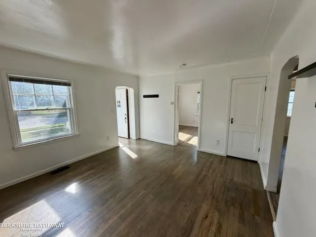 22485 Le Fever Avenue Warren City, MI 48091