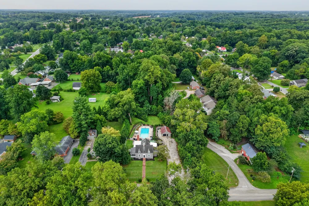 111 Westwood Dr McMinnville, TN 37110