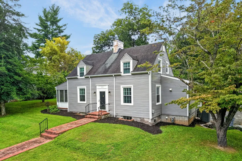 111 Westwood Dr McMinnville, TN 37110