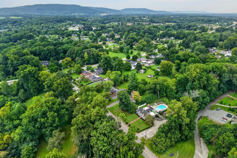 111 Westwood Dr McMinnville, TN 37110