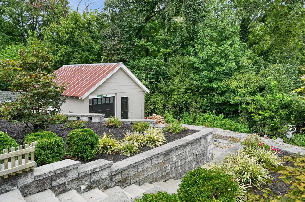 111 Westwood Dr McMinnville, TN 37110