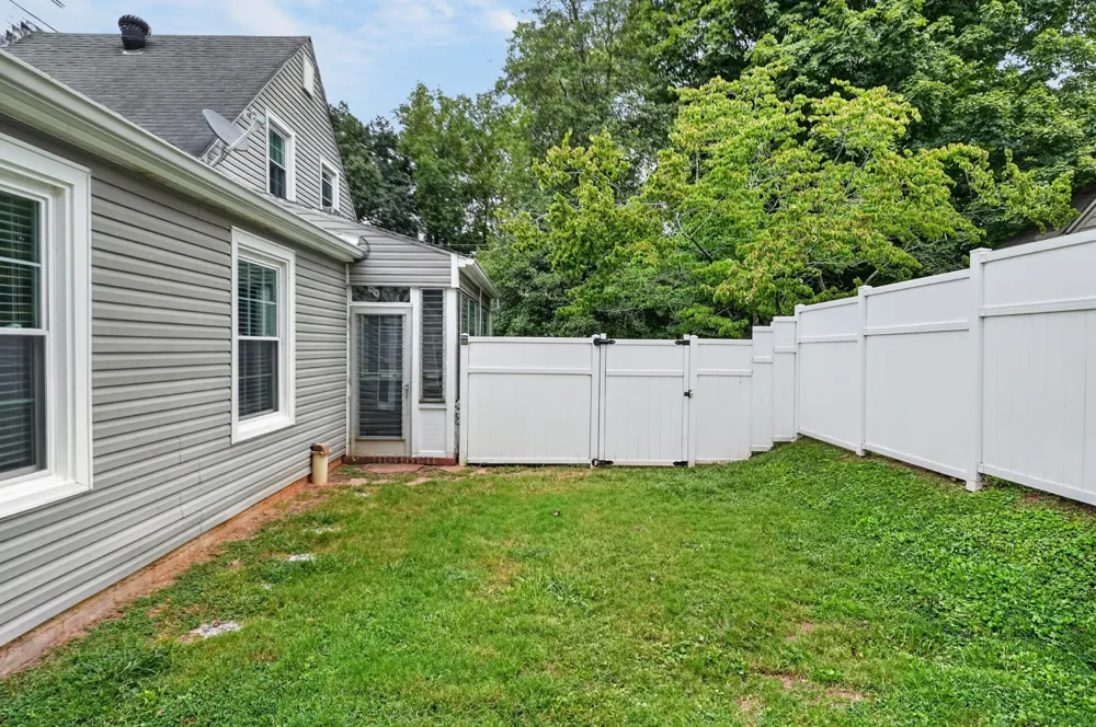 111 Westwood Dr McMinnville, TN 37110