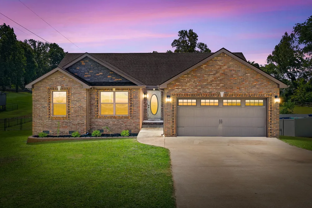 2432 Artie Manning Rd Clarksville, TN 37042
