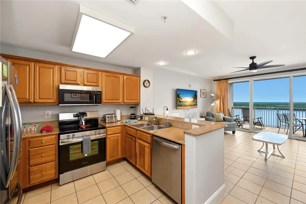 13415 BLUE HERON BEACH DRIVE #1408 Orlando, FL 32821
