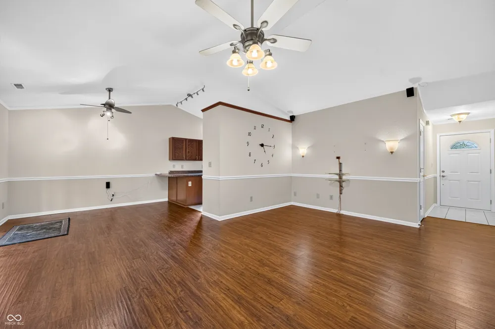 1240 Matthews Court Franklin, IN 46131