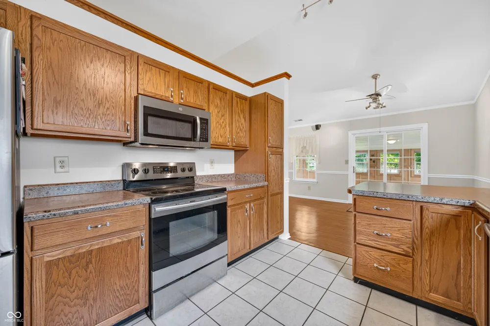 1240 Matthews Court Franklin, IN 46131