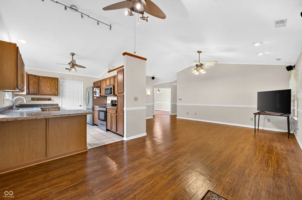 1240 Matthews Court Franklin, IN 46131