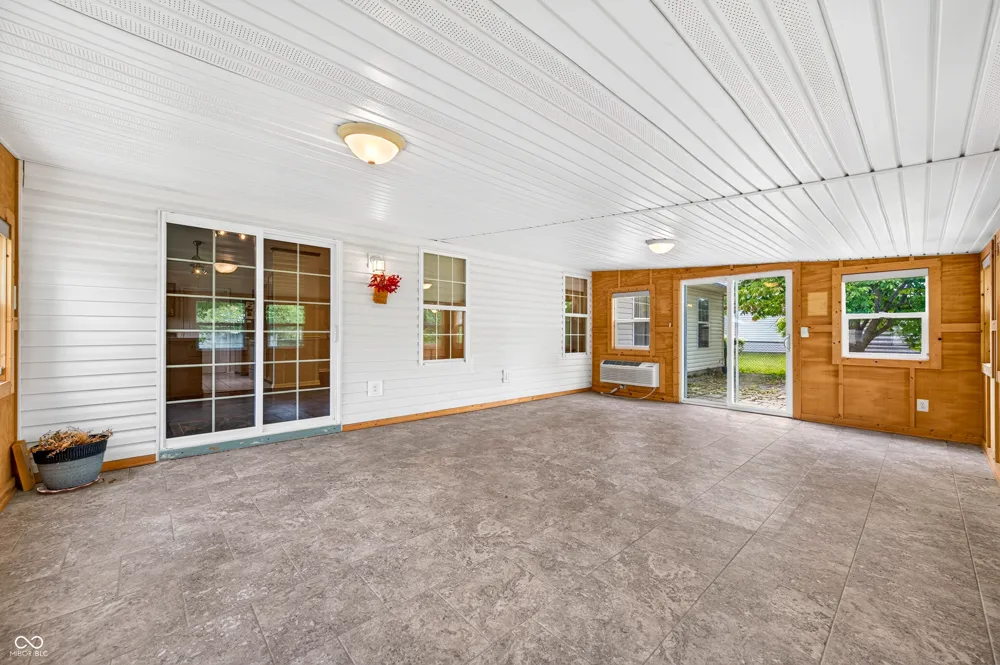 1240 Matthews Court Franklin, IN 46131