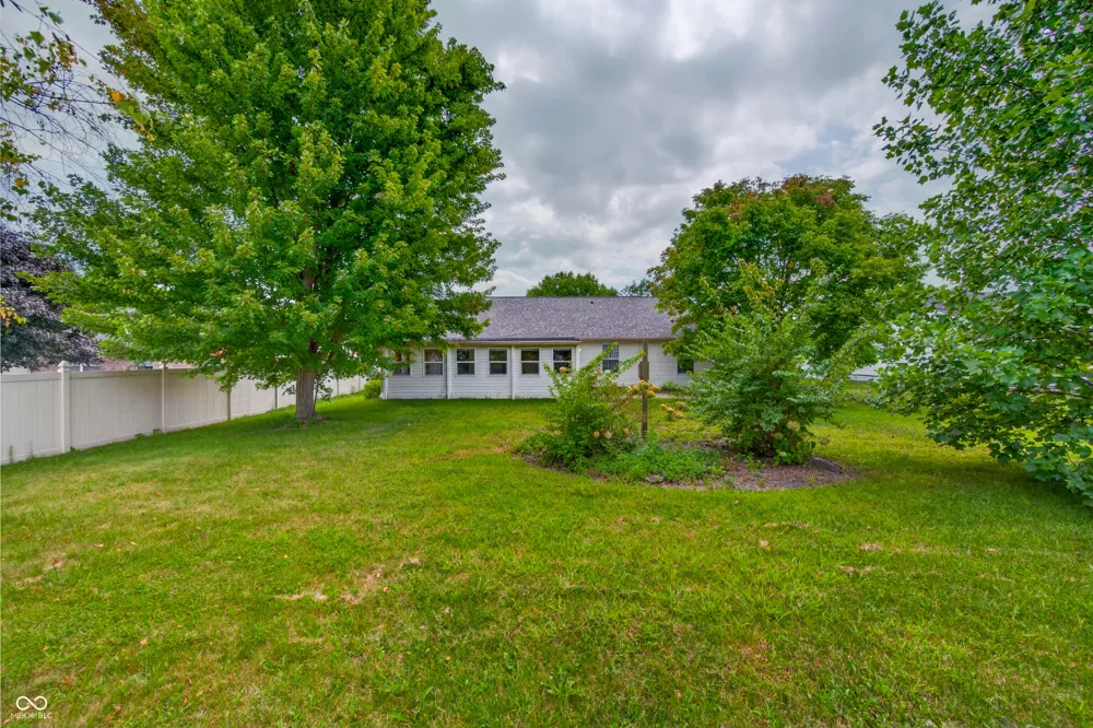 1240 Matthews Court Franklin, IN 46131