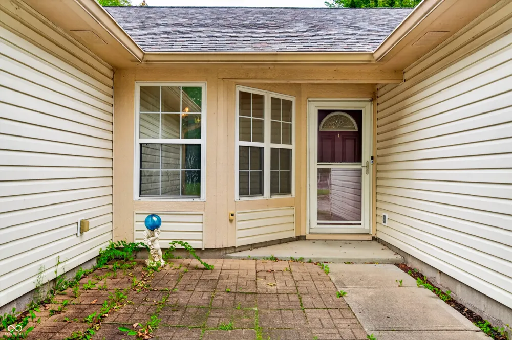 1240 Matthews Court Franklin, IN 46131