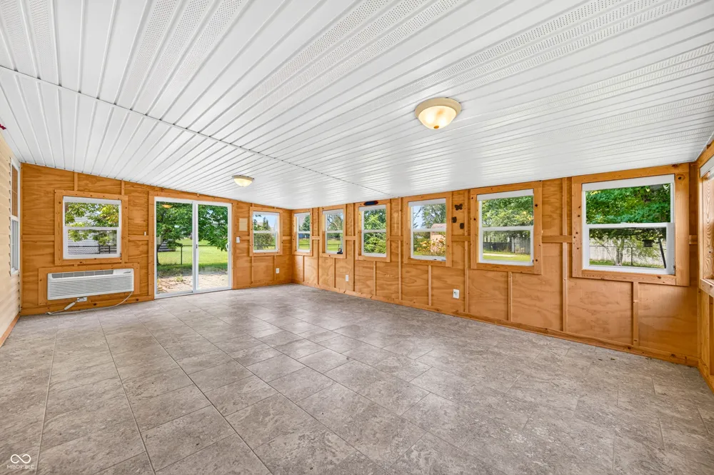 1240 Matthews Court Franklin, IN 46131