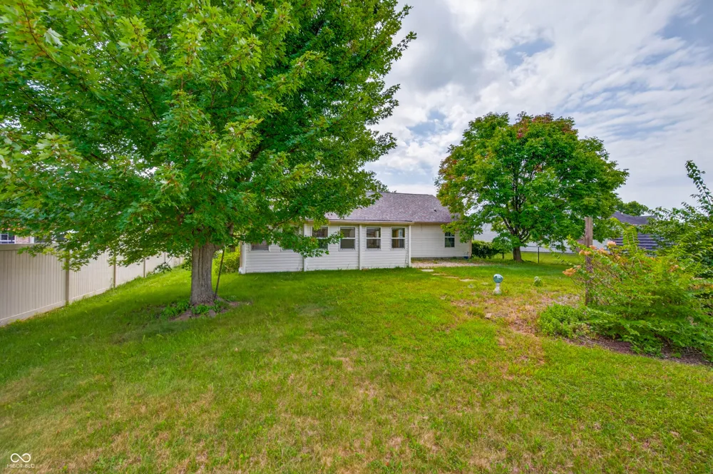 1240 Matthews Court Franklin, IN 46131