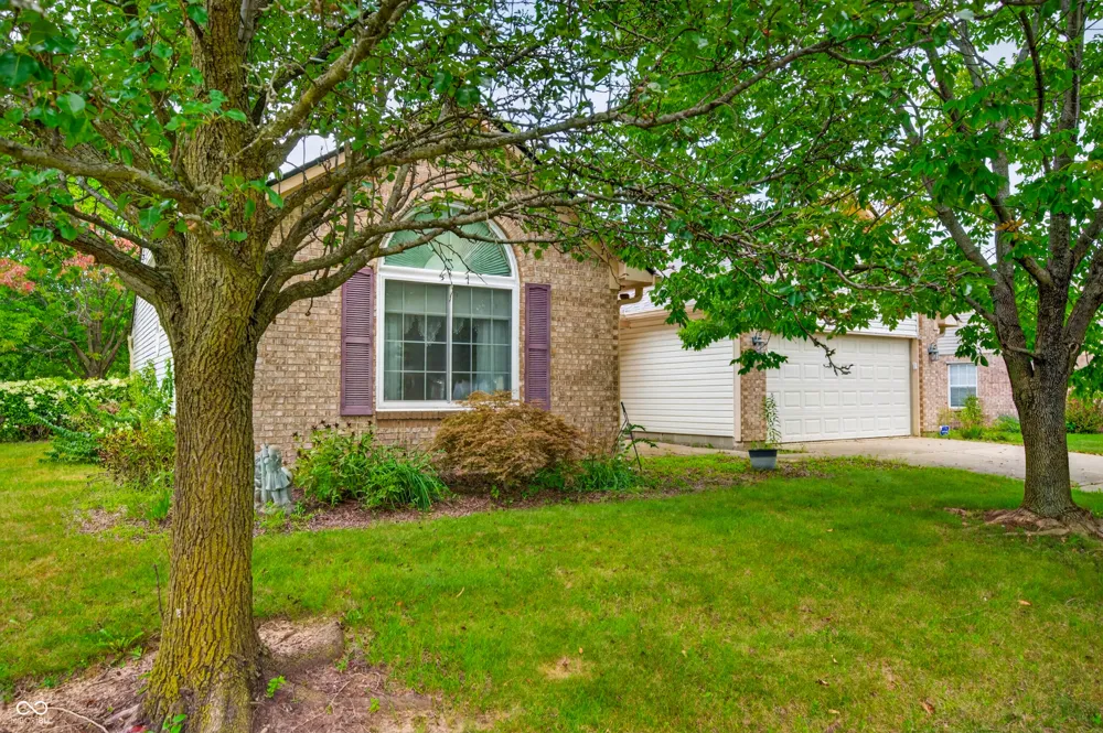 1240 Matthews Court Franklin, IN 46131
