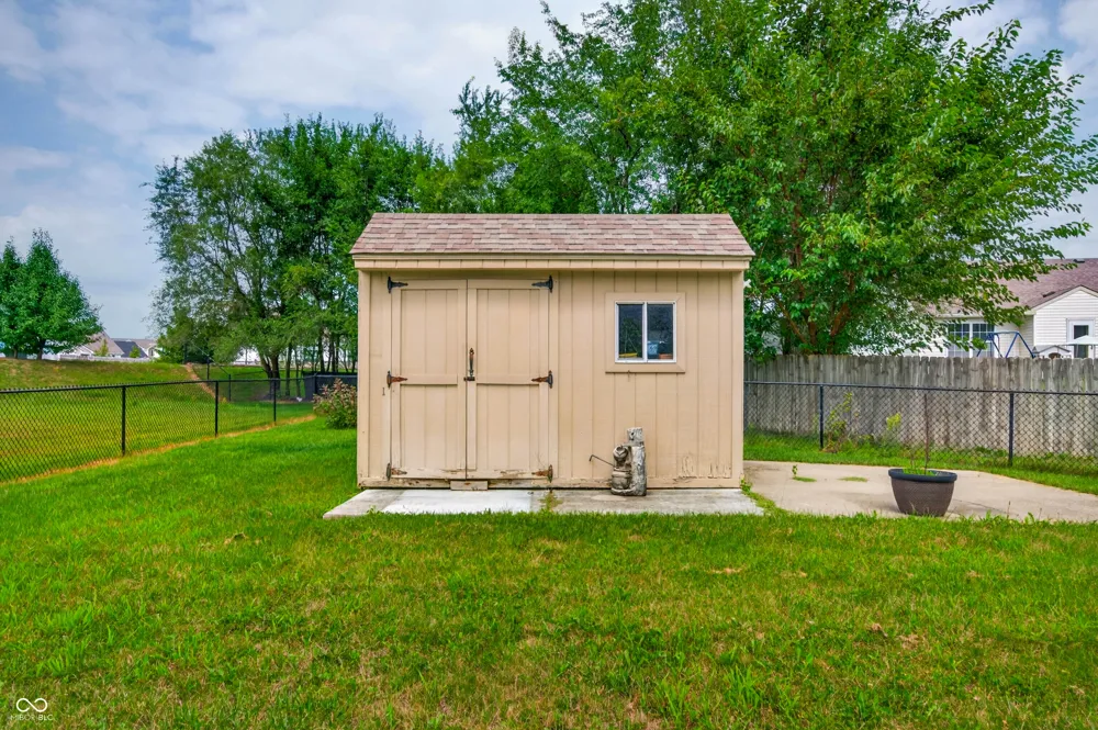 1240 Matthews Court Franklin, IN 46131