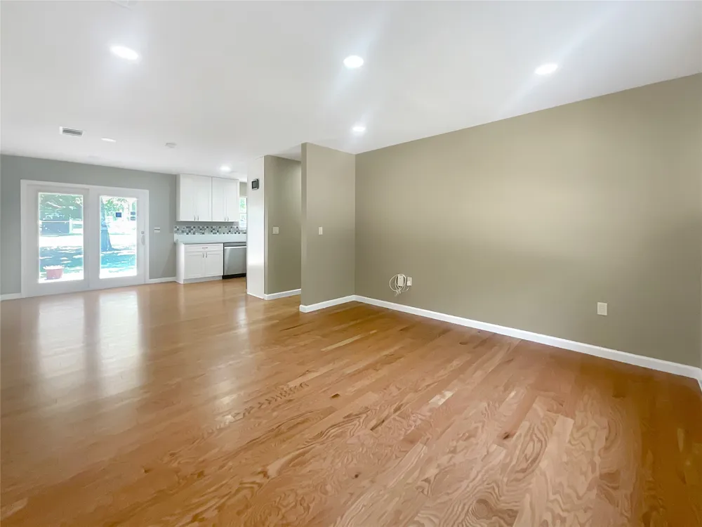 8801 Parkfield Drive Austin, TX 78758