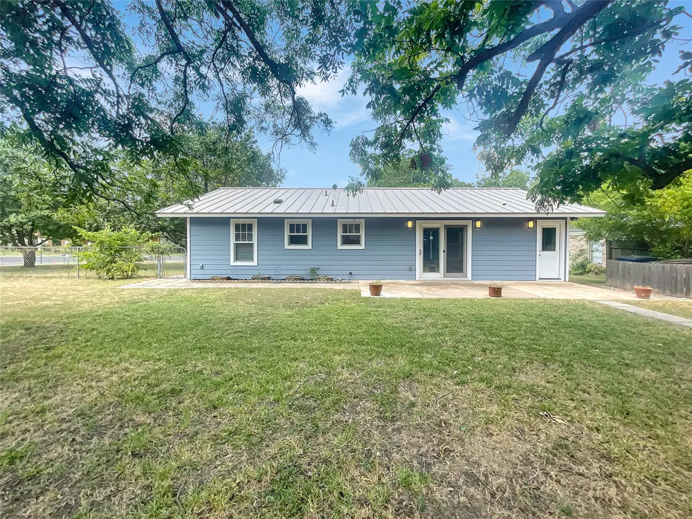 8801 Parkfield Drive Austin, TX 78758