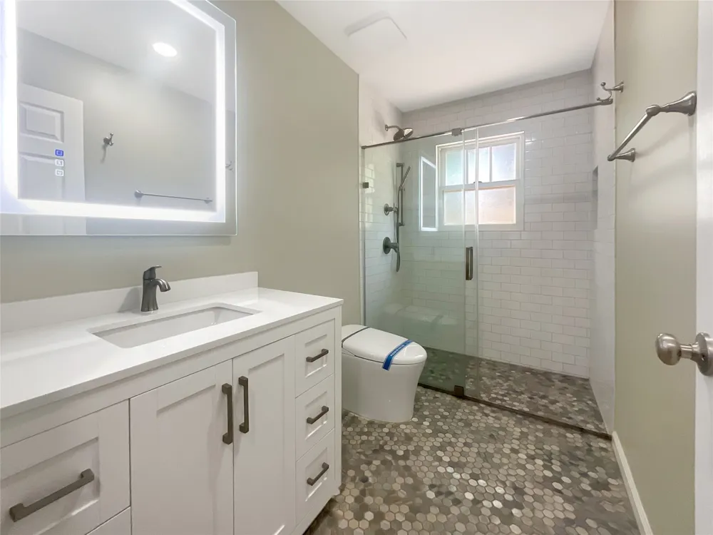 8801 Parkfield Drive Austin, TX 78758