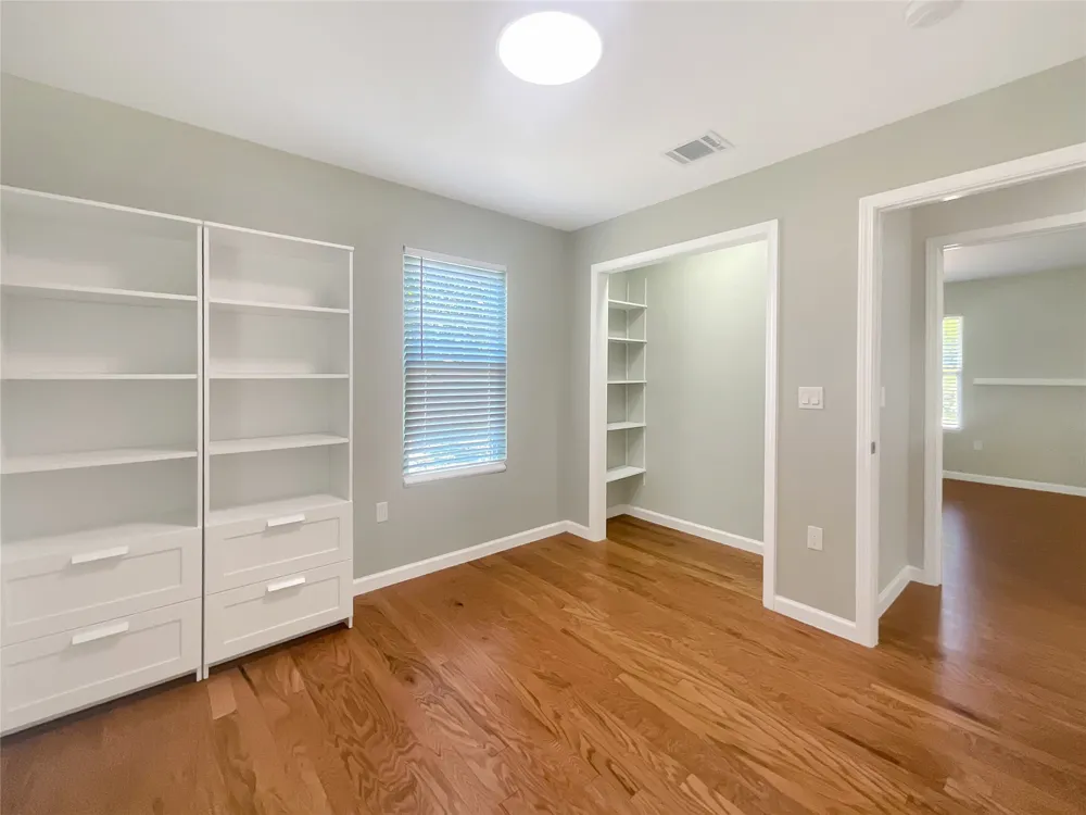 8801 Parkfield Drive Austin, TX 78758