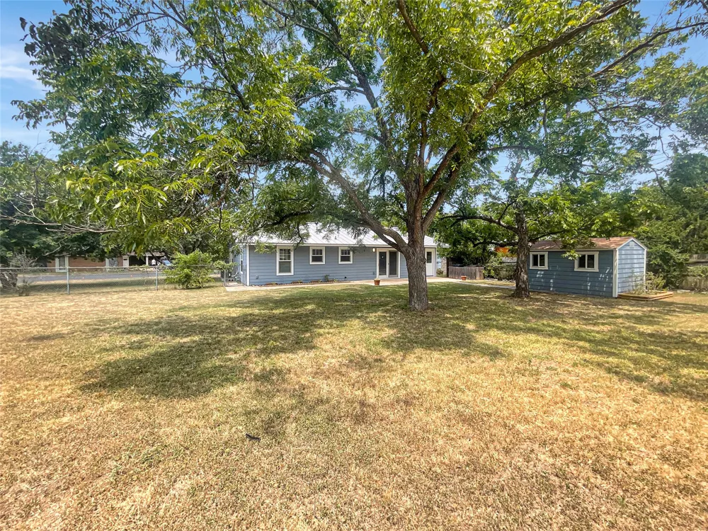 8801 Parkfield Drive Austin, TX 78758