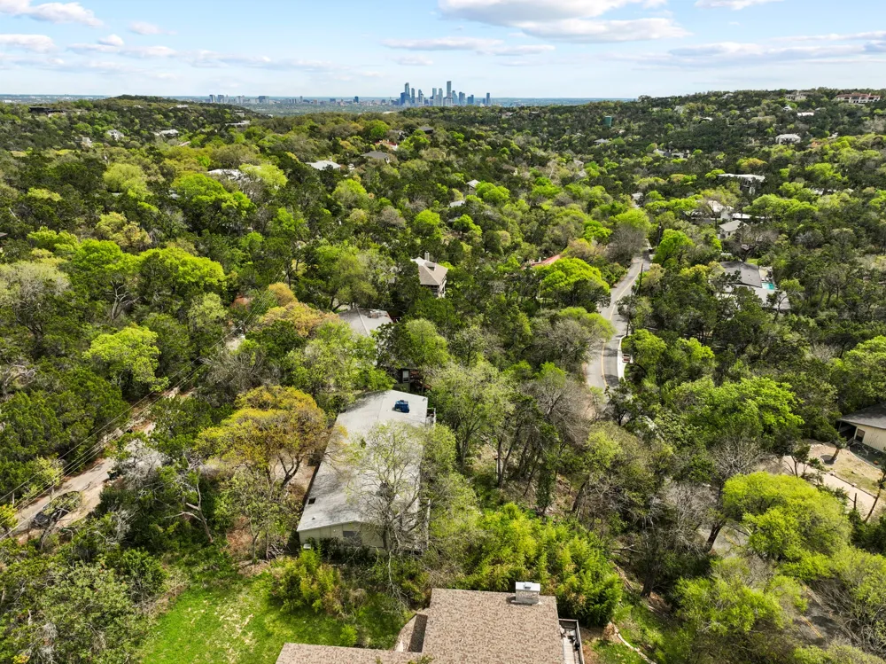 1204 Yaupon Valley Road West Lake Hills, TX 78746