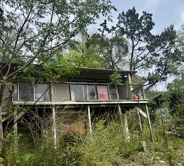 1204 Yaupon Valley Road West Lake Hills, TX 78746