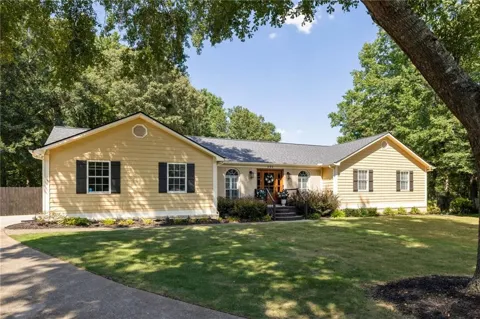 235 Den Ric Drive