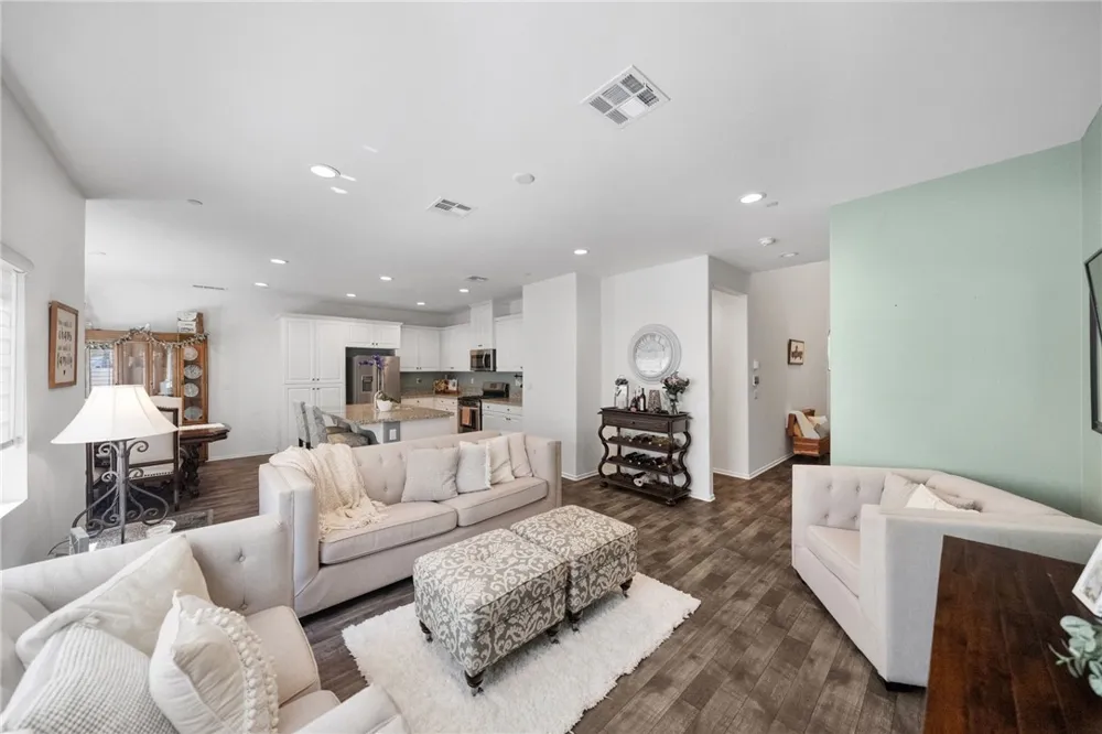 24289 Bay Laurel Avenue Murrieta, CA 92562