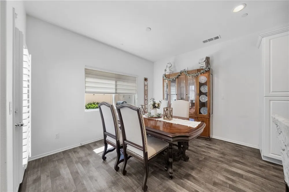 24289 Bay Laurel Avenue Murrieta, CA 92562