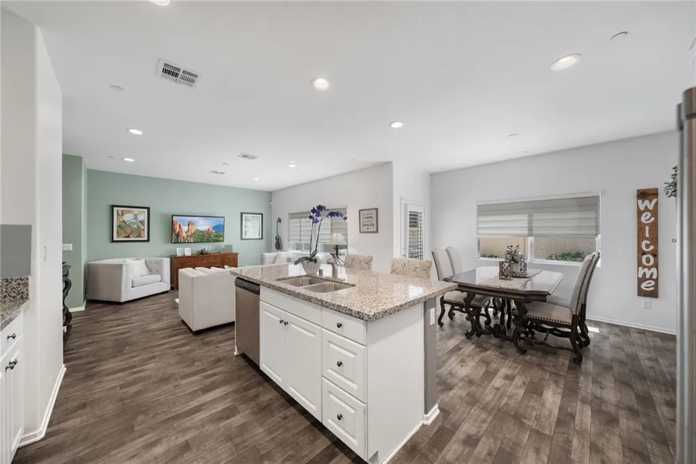 24289 Bay Laurel Avenue Murrieta, CA 92562