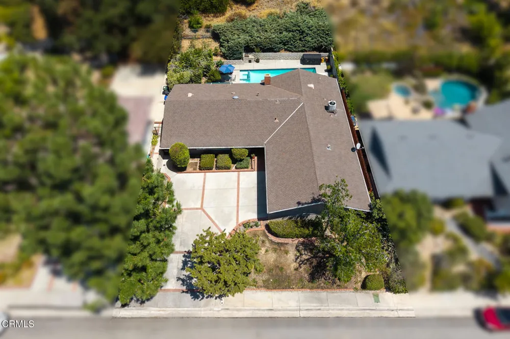 2725 Brierhaven Drive La Crescenta, CA 91214