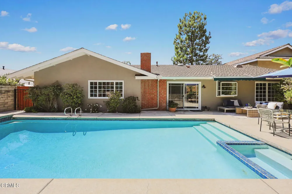 2725 Brierhaven Drive La Crescenta, CA 91214