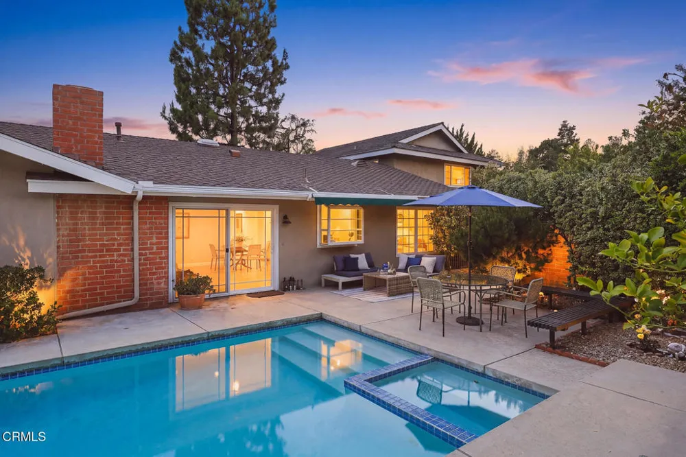 2725 Brierhaven Drive La Crescenta, CA 91214