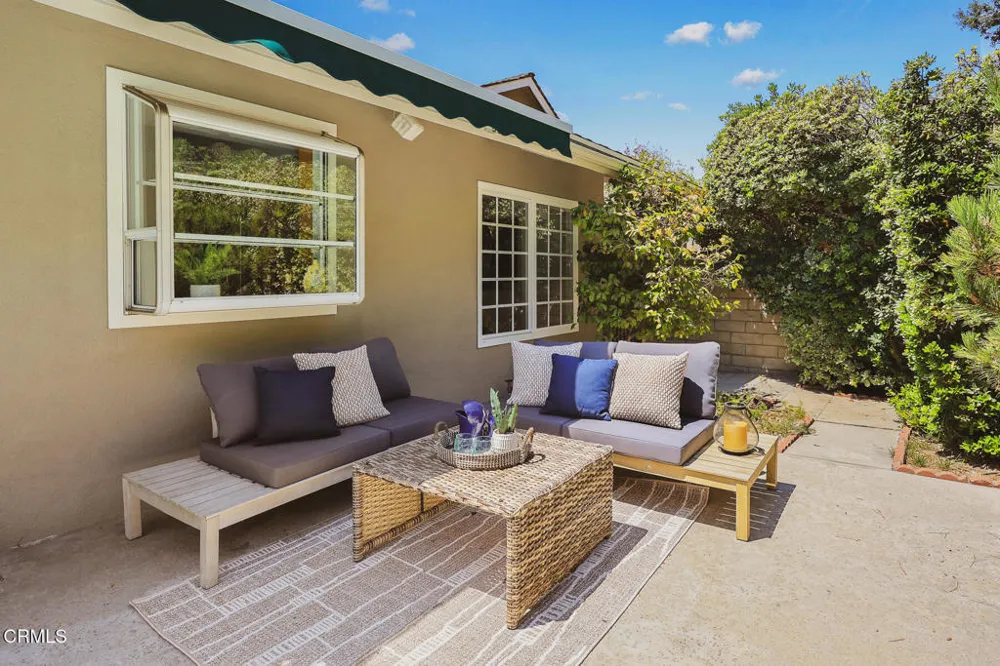 2725 Brierhaven Drive La Crescenta, CA 91214