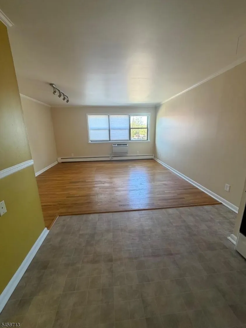 45 Hussa Street, Unit 14 #14 Unit 14 Linden City, NJ 07036